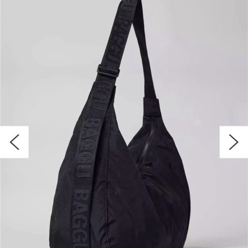 BAGGU Large Nylon Crescent Bag - Picture 5 of 11